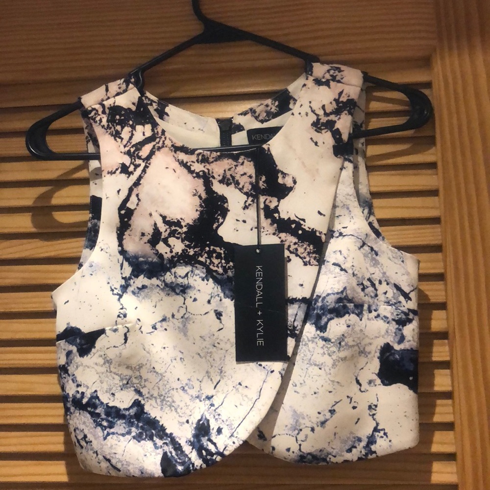 NWT Kendall + Kylie cropped top